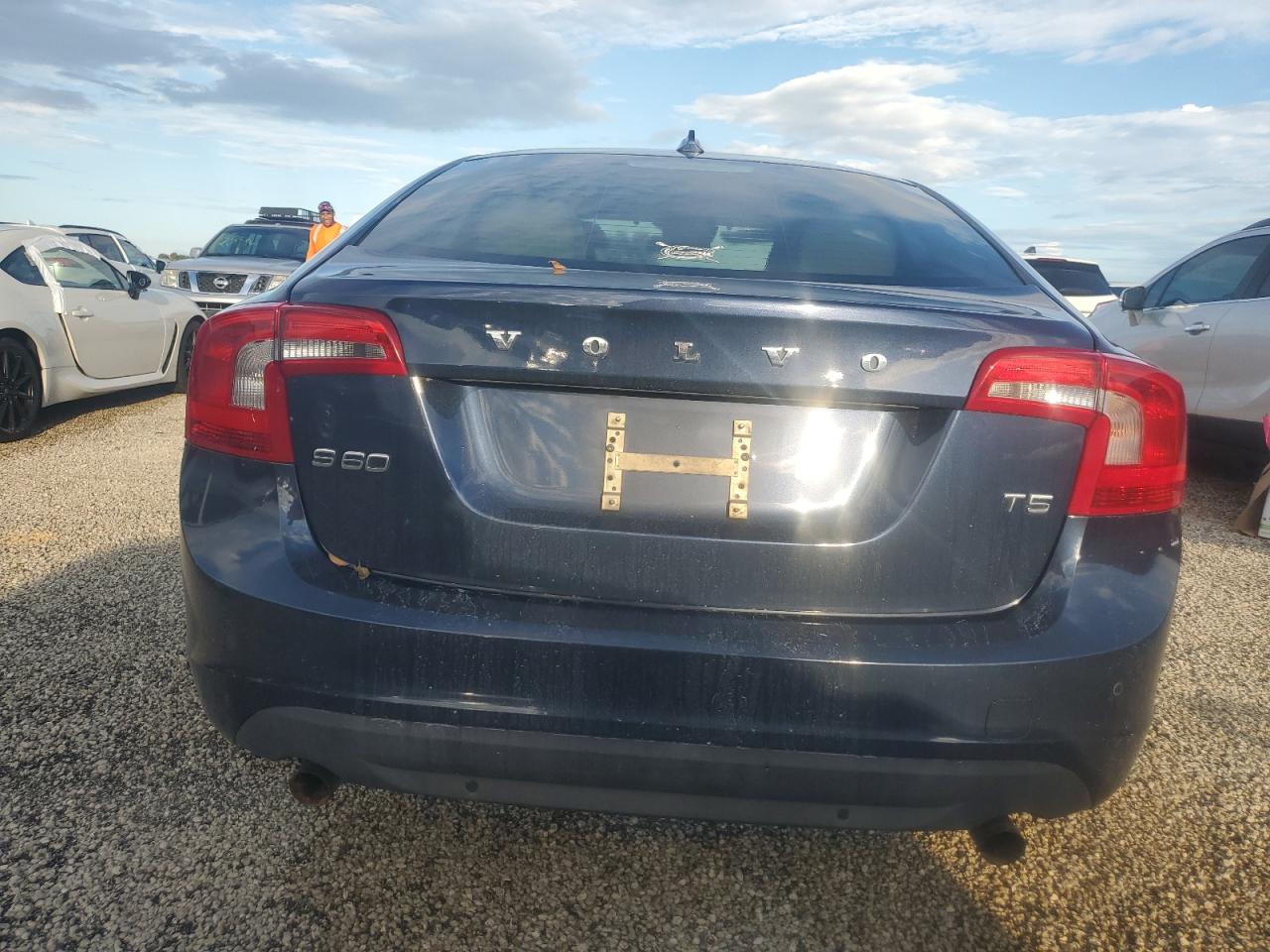 YV1622FS8C2057185 2012 Volvo S60 T5