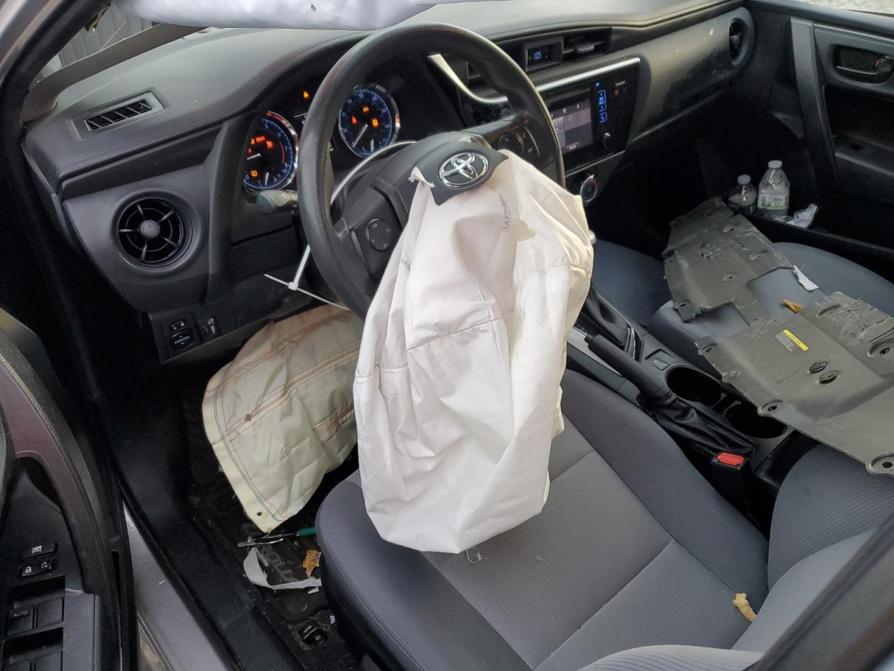 2017 Toyota Corolla - Image 8