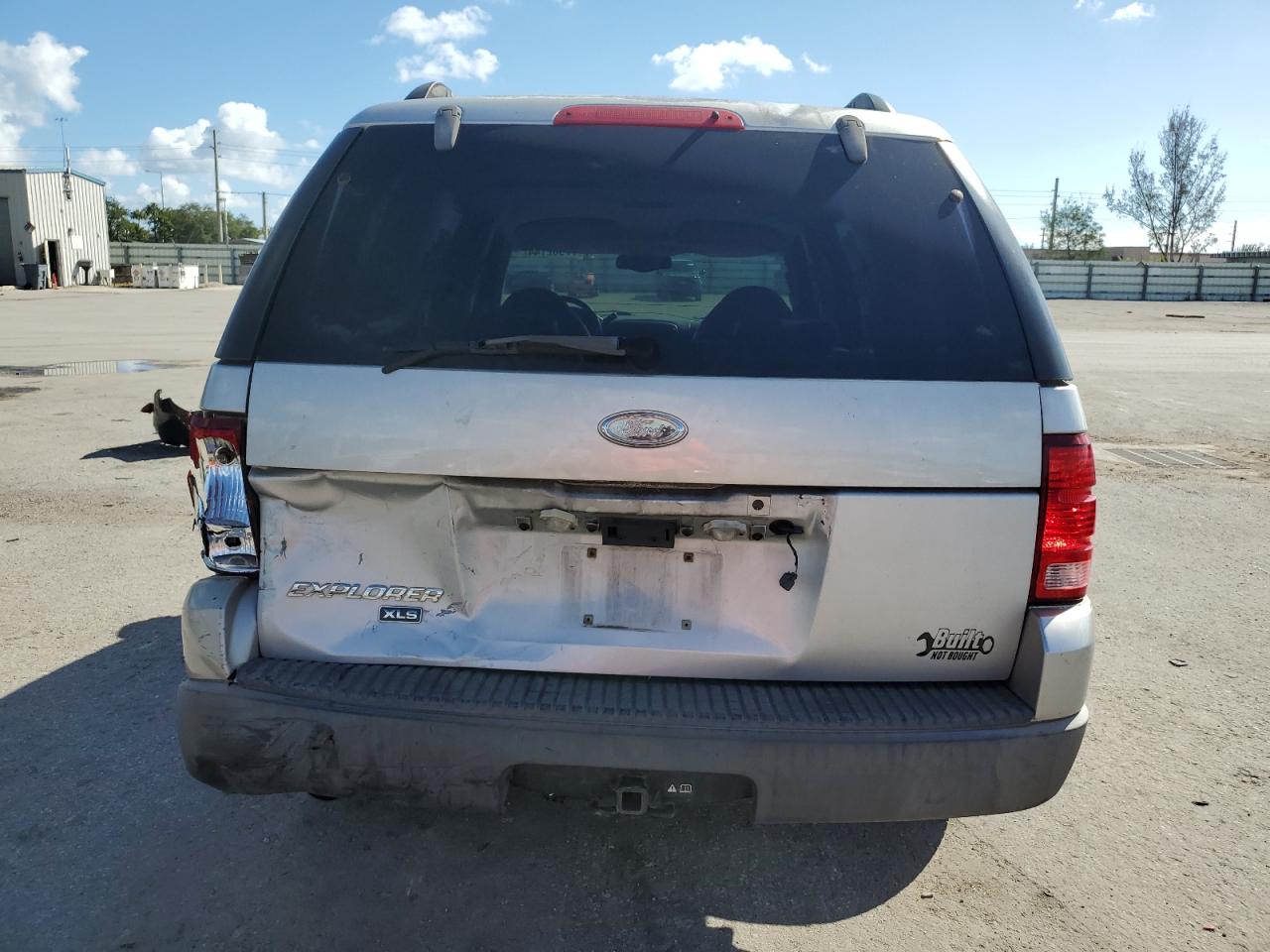 2002 Ford Explorer Xls VIN: 1FMZU62E82UB81959 Lot: 77952744