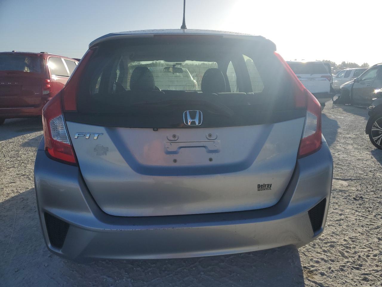 2017 Honda Fit Lx VIN: JHMGK5H56HS008737 Lot: 77422334