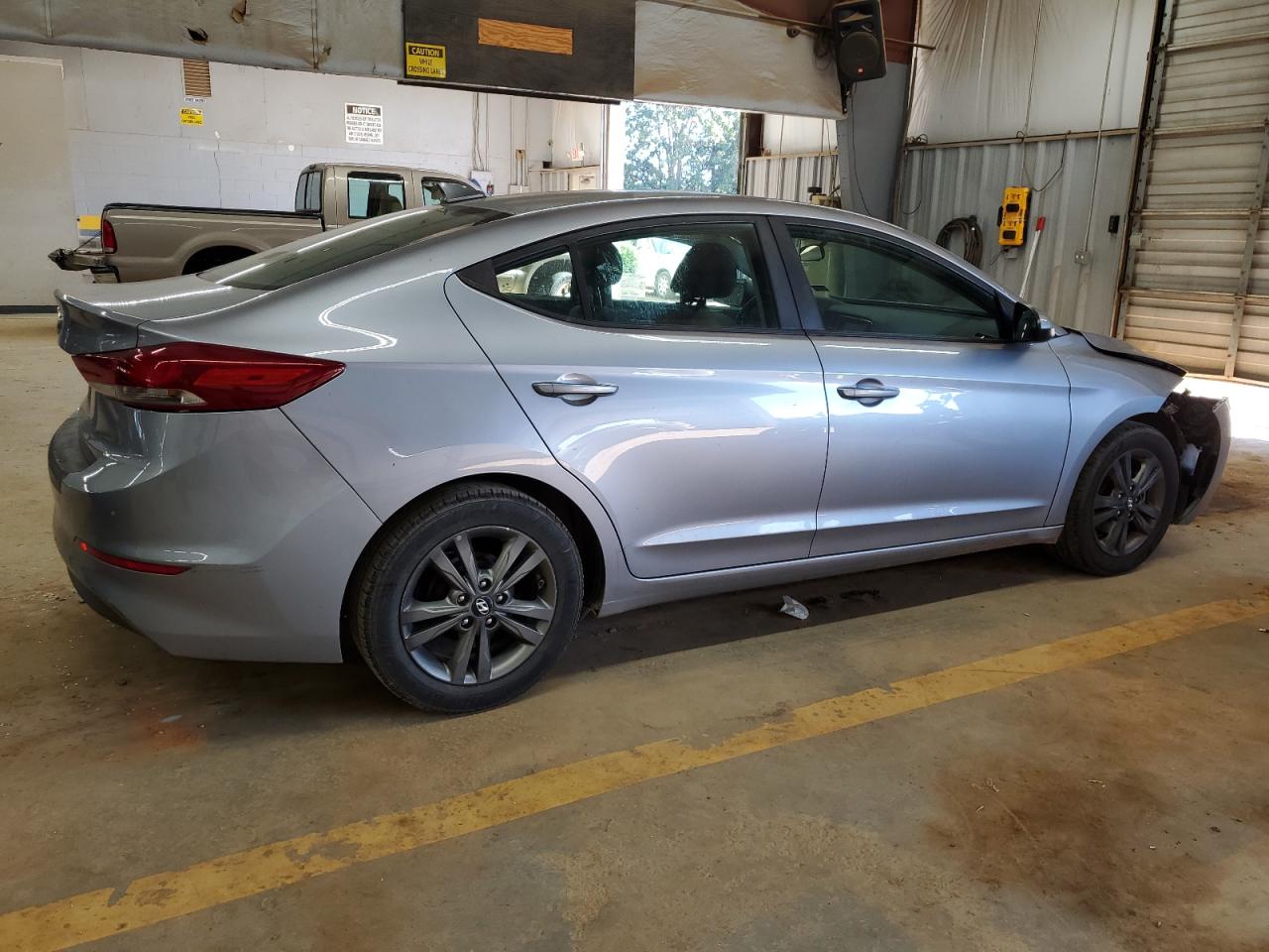 2017 Hyundai Elantra - Image 3