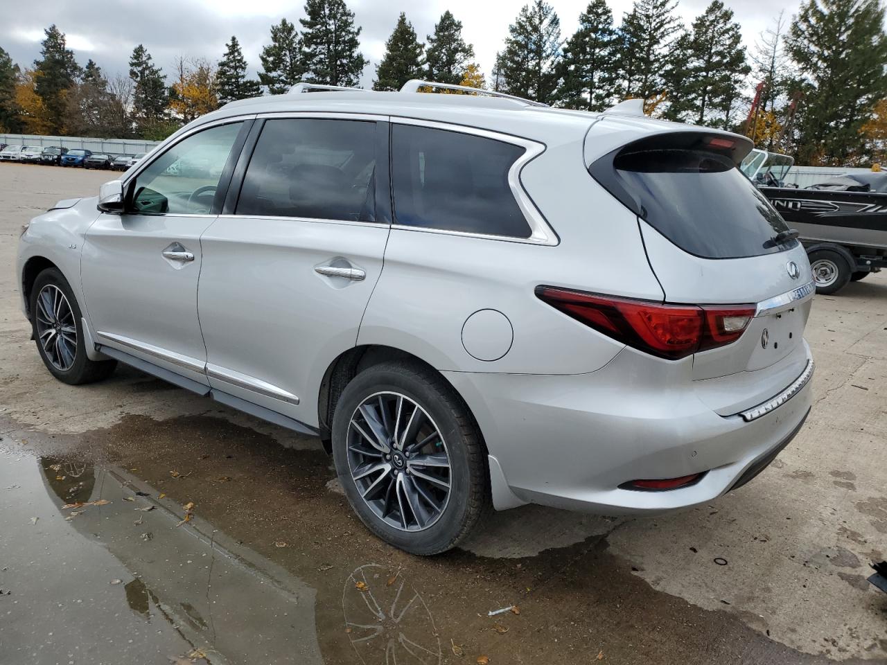 2019 Infiniti QX60 - Image 2