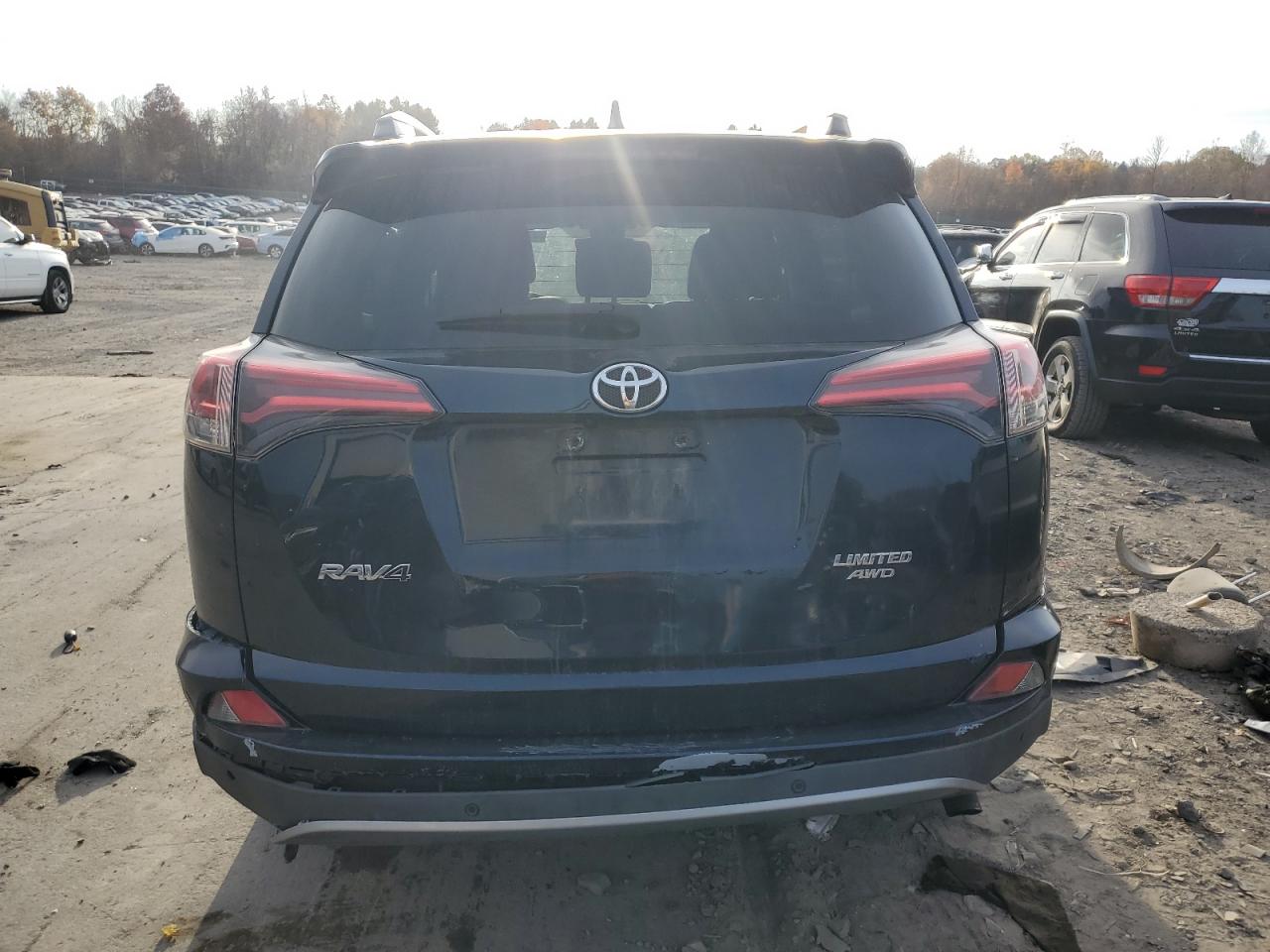 VIN 2T3DFREV4JW739913 2018 TOYOTA RAV4 no.6