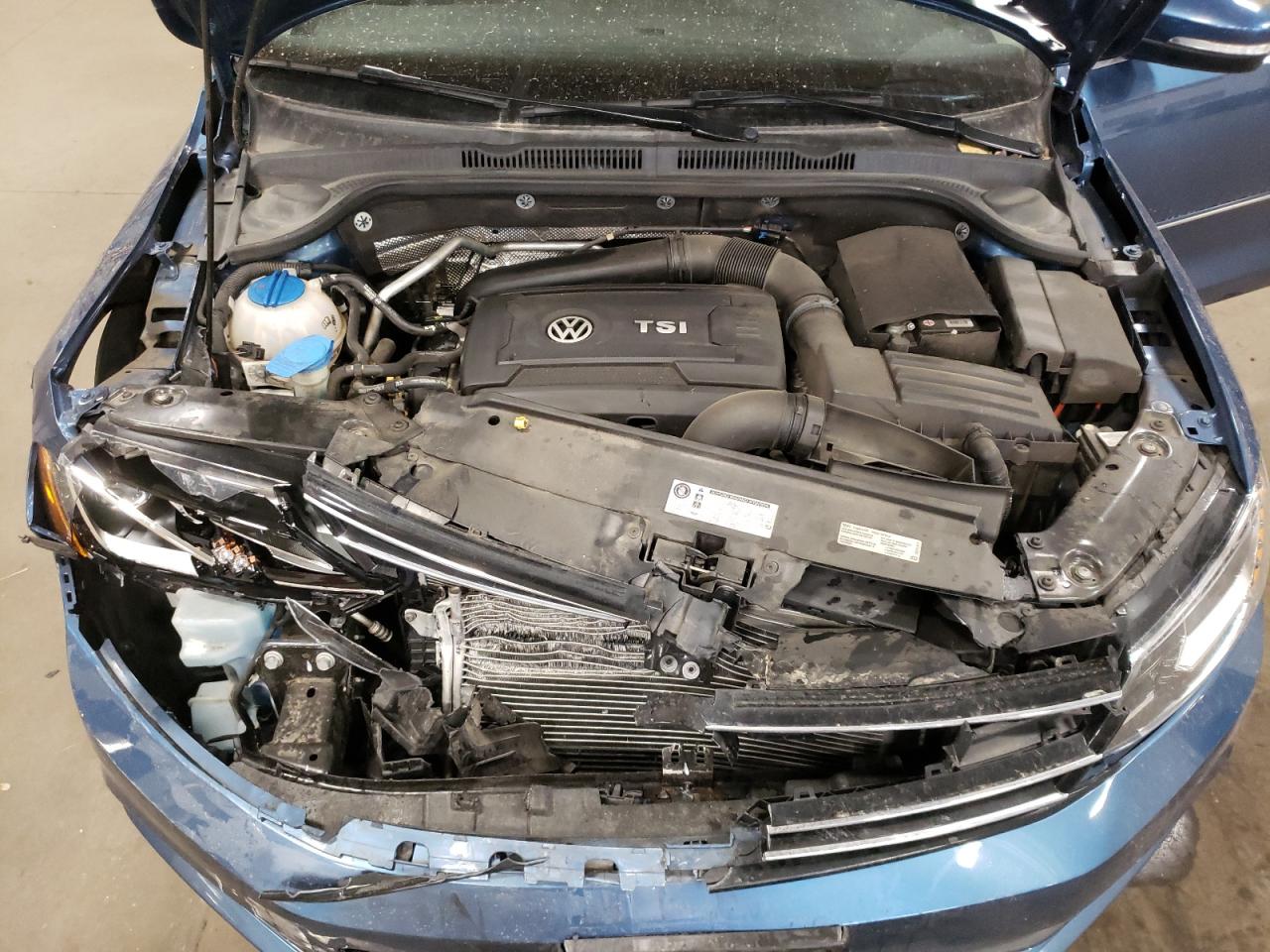 2016 Volkswagen Jetta - Image 13