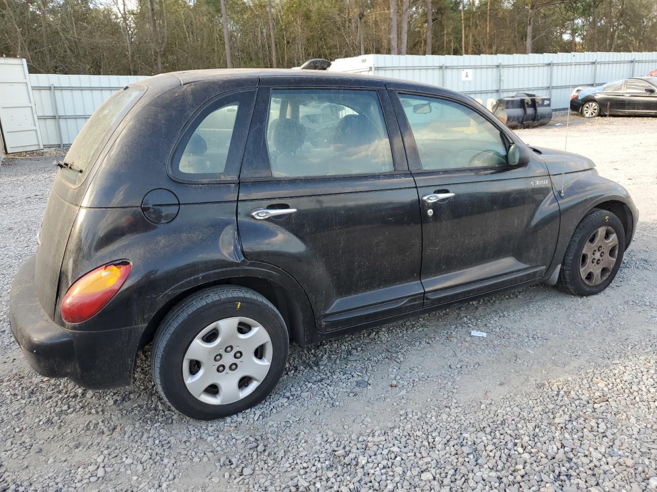 2004 Chrysler PT Cruiser - Image 3