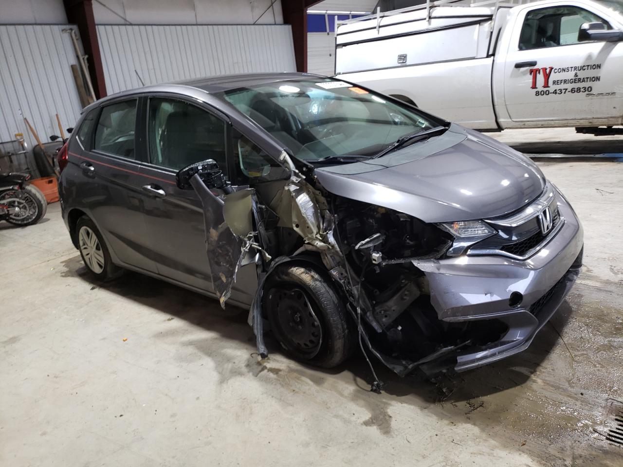 VIN 3HGGK5H40KM713320 2019 HONDA FIT no.4