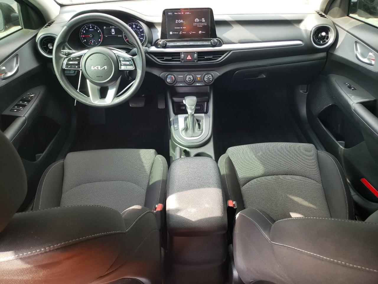2023 Kia Forte - Image 8