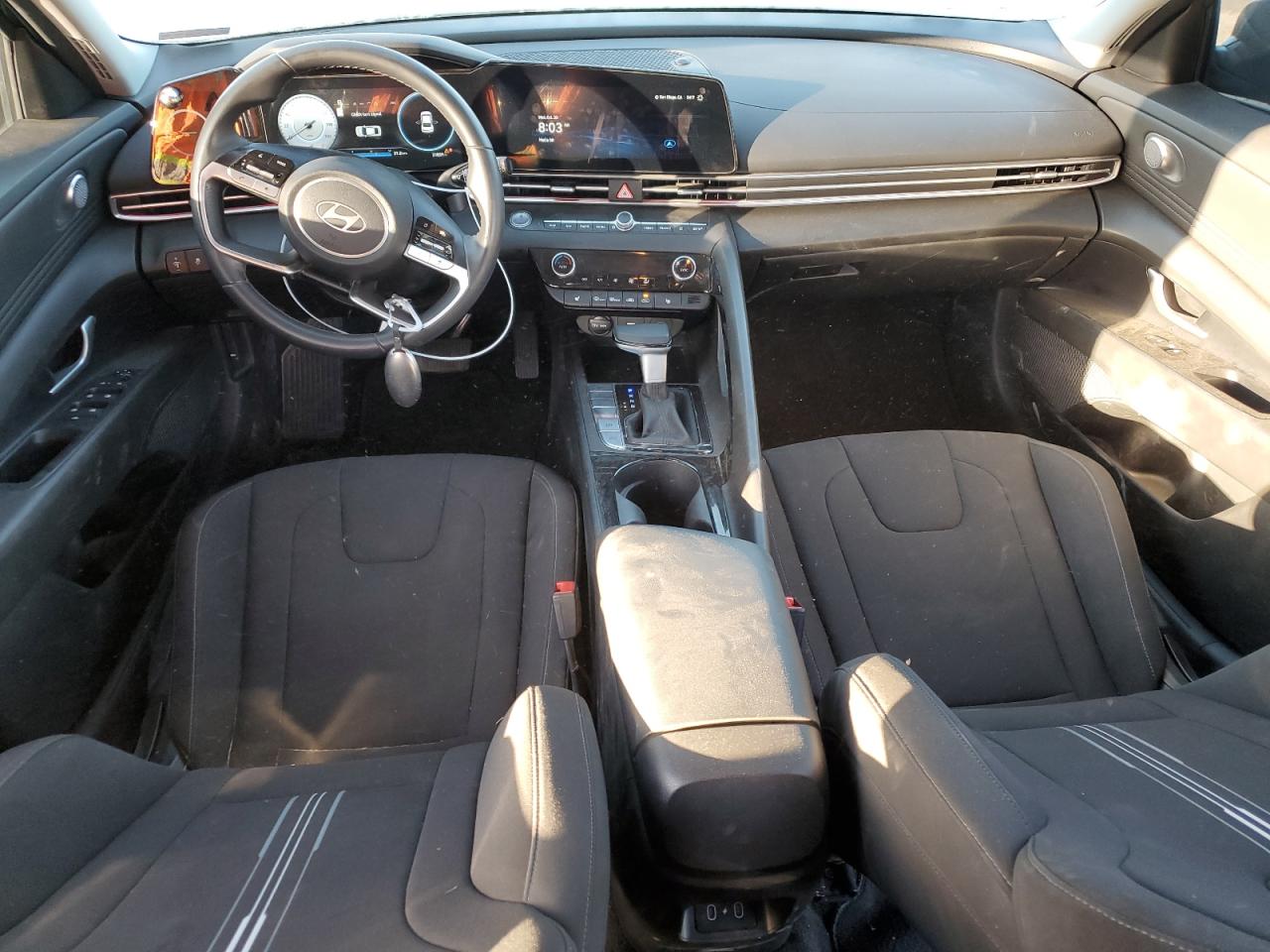 2024 Hyundai Elantra - Image 8