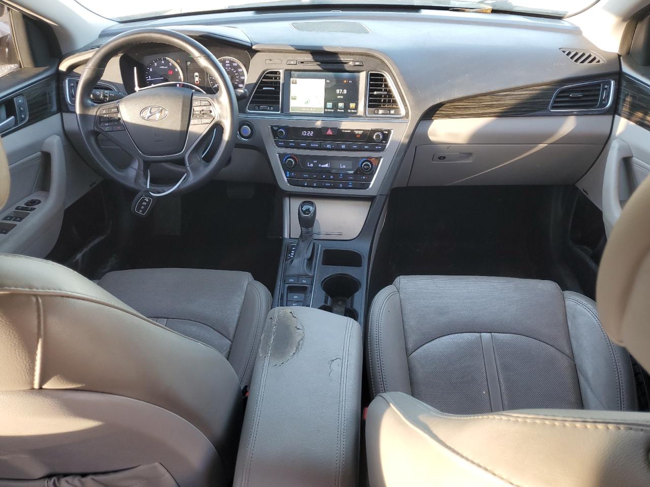 2016 Hyundai Sonata - Image 8