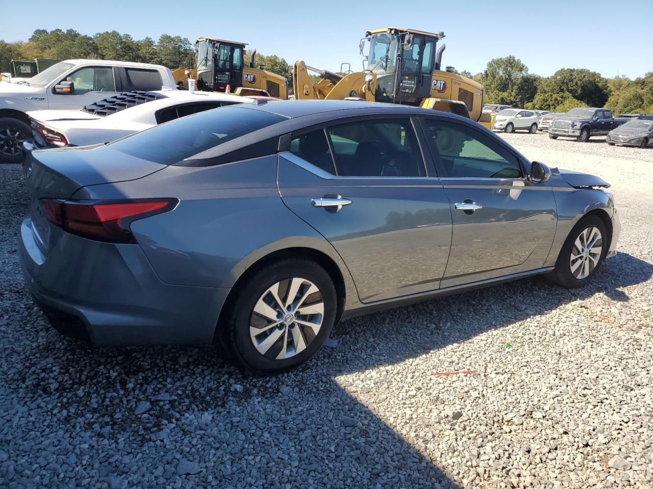 2019 Nissan Altima - Image 3