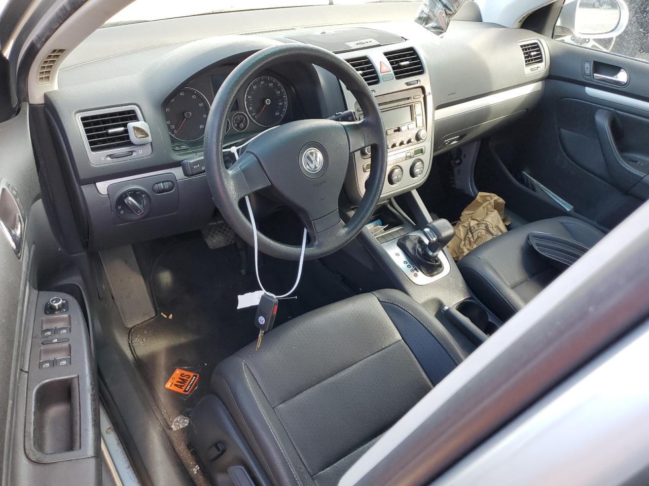 2005 Volkswagen New Jetta 2.5L Option Package 1 VIN: 3VWSF71K15M612032 Lot: 78640214