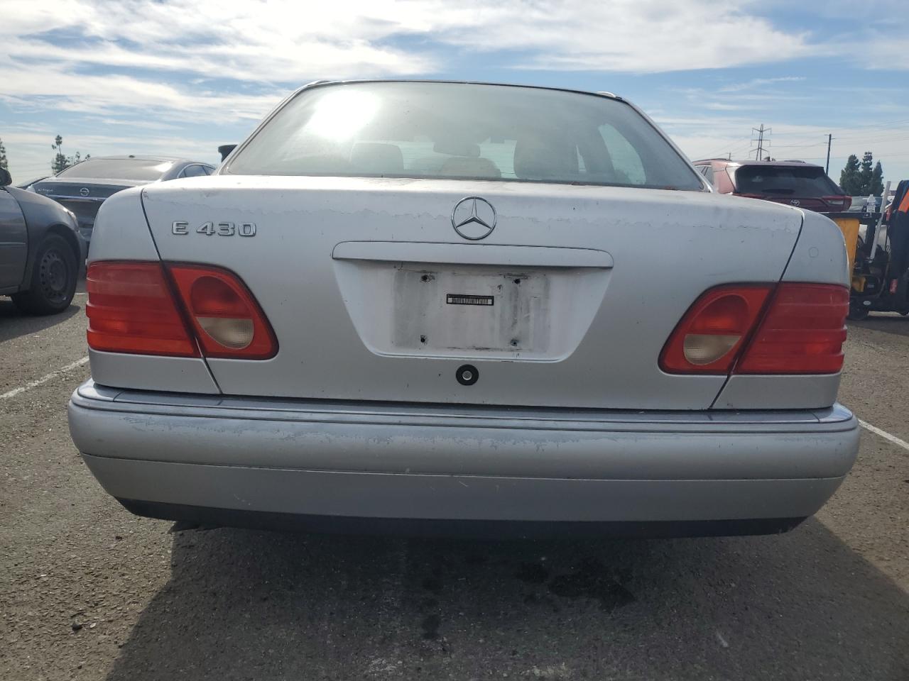 1998 Mercedes-Benz E 430 VIN: WDBJF70F6WA643471 Lot: 77189934