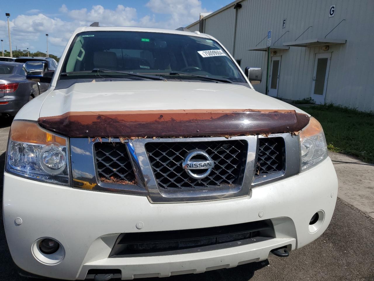 2015 Nissan Armada - Image 5