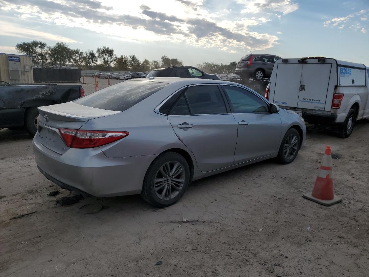 2015 Toyota Camry - Image 3