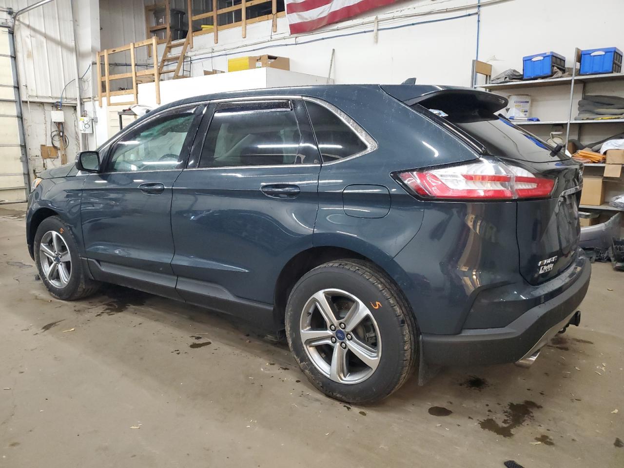 2019 Ford Edge - Image 2