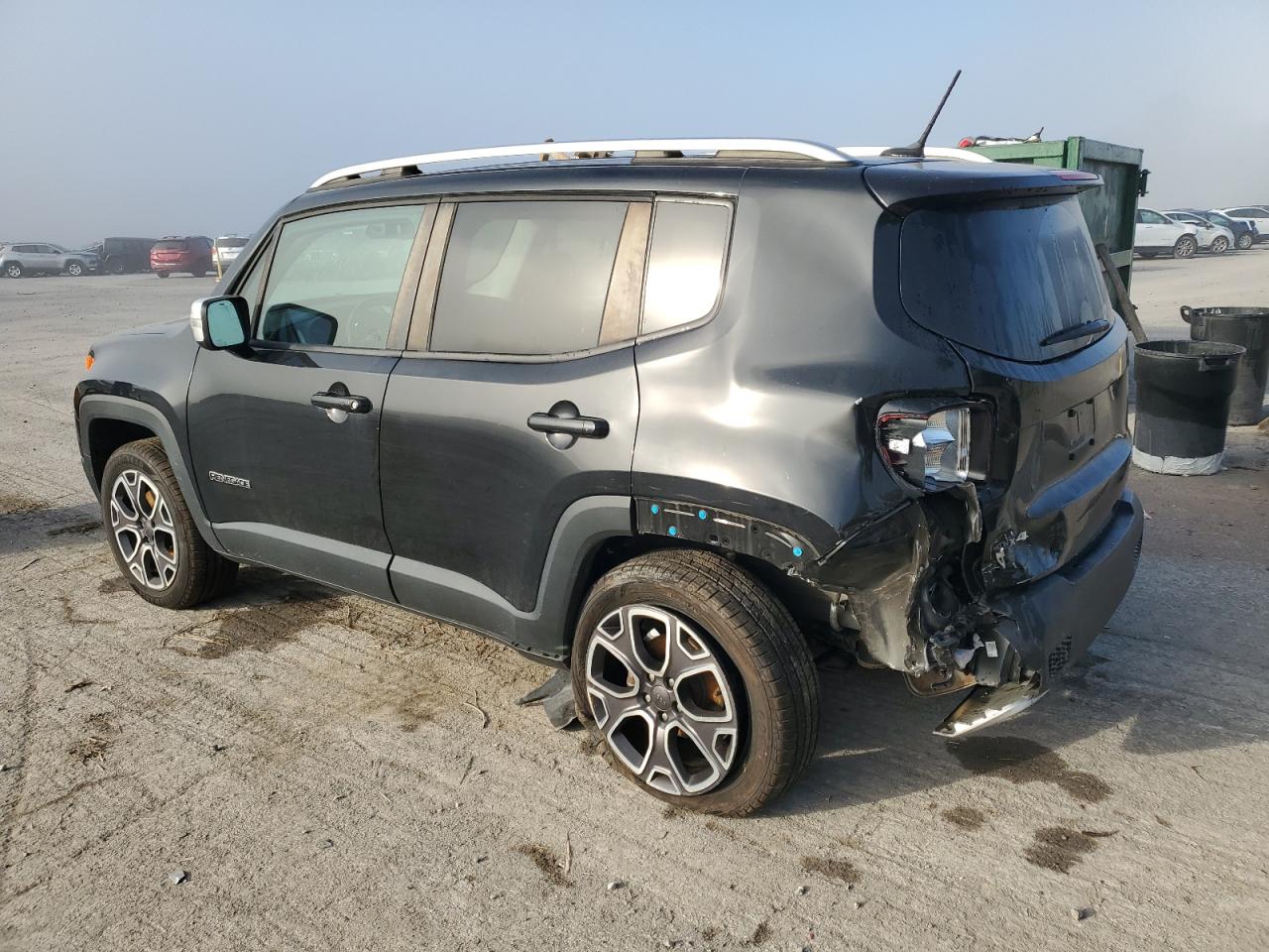 2017 Jeep Renegade - Image 2