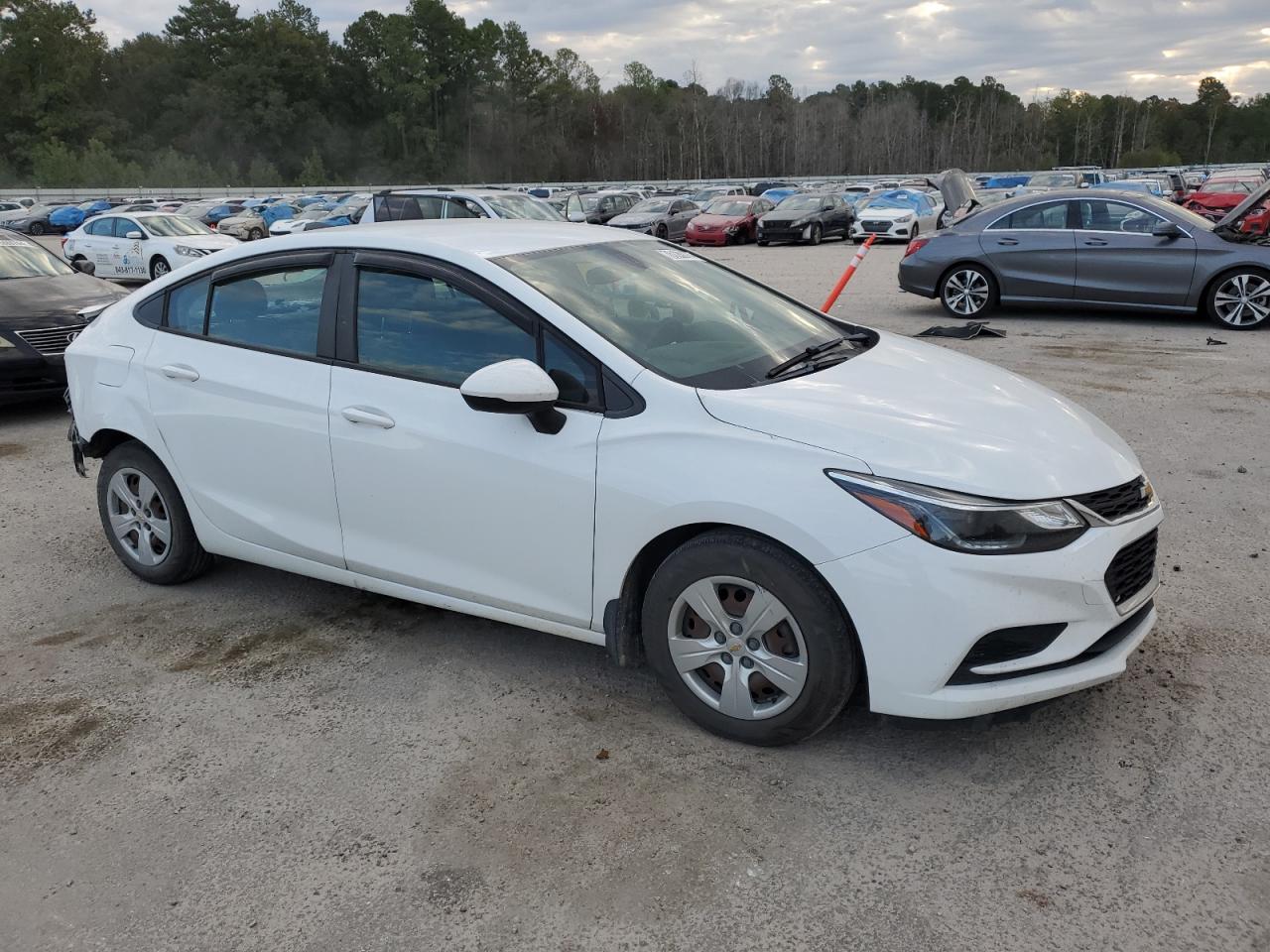 2016 Chevrolet Cruze - Image 4