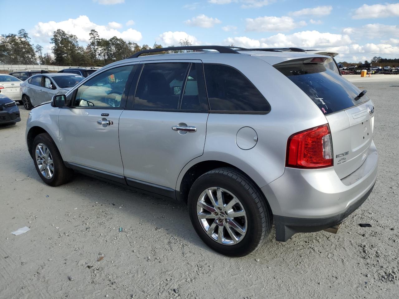 2011 Ford Edge - Image 2