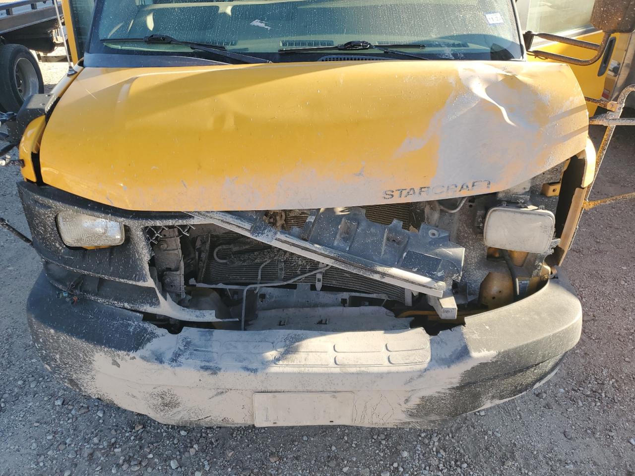 2015 Chevrolet Express - Image 11