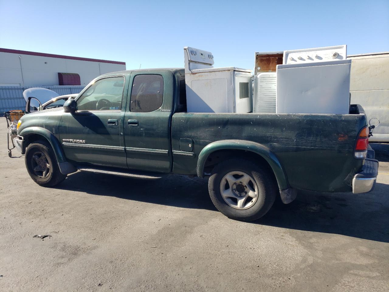 2000 Toyota Tundra - Image 2