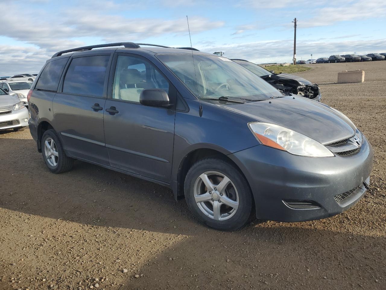2008 Toyota Sienna - Image 4