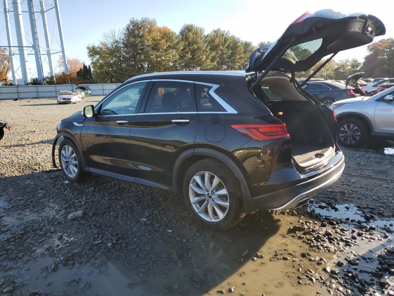 2019 Infiniti QX50 - Image 2