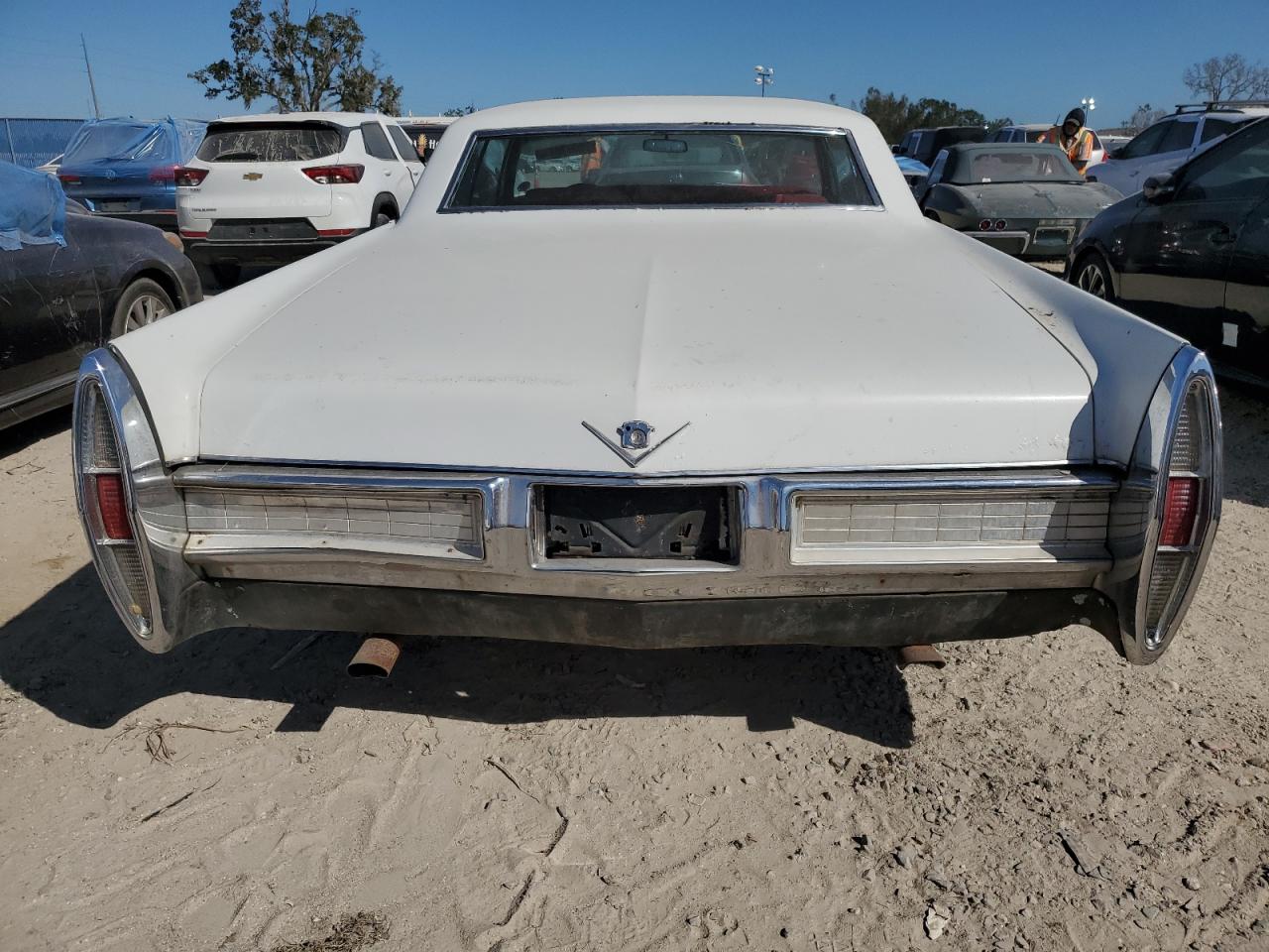 1967 Cadillac Deville VIN: B7193949 Lot: 76572914