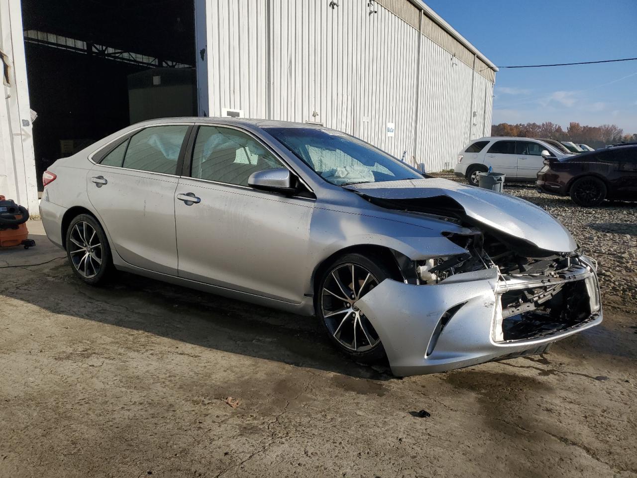 2015 Toyota Camry - Image 4