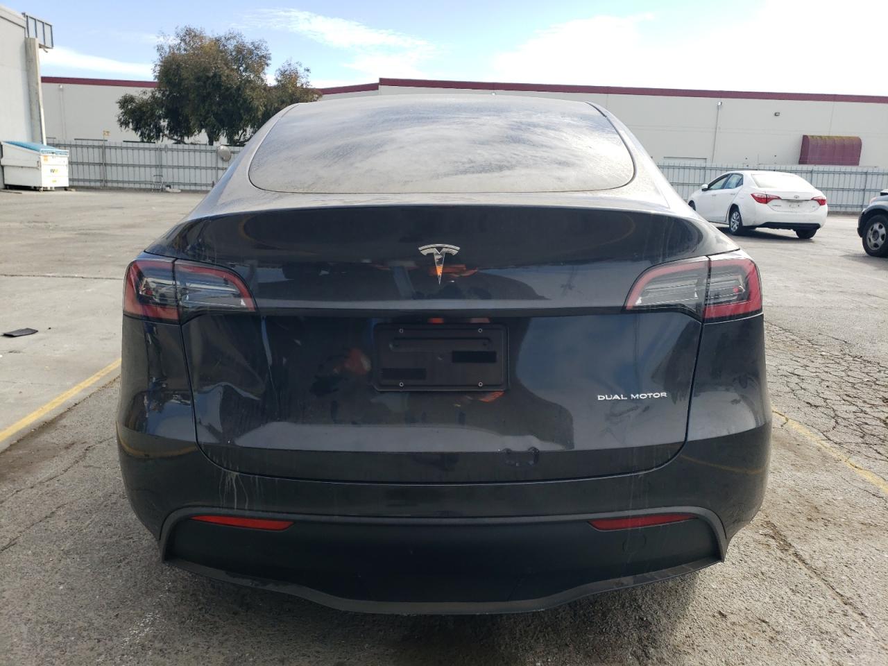 2024 Tesla Model Y VIN: 7SAYGDEE0RF118383 Lot: 78457794