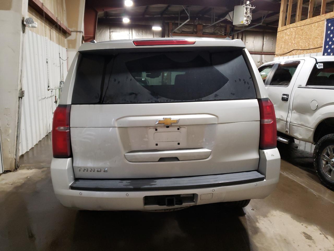 1GNSKBKC4KR380570 2019 Chevrolet Tahoe K1500 Lt