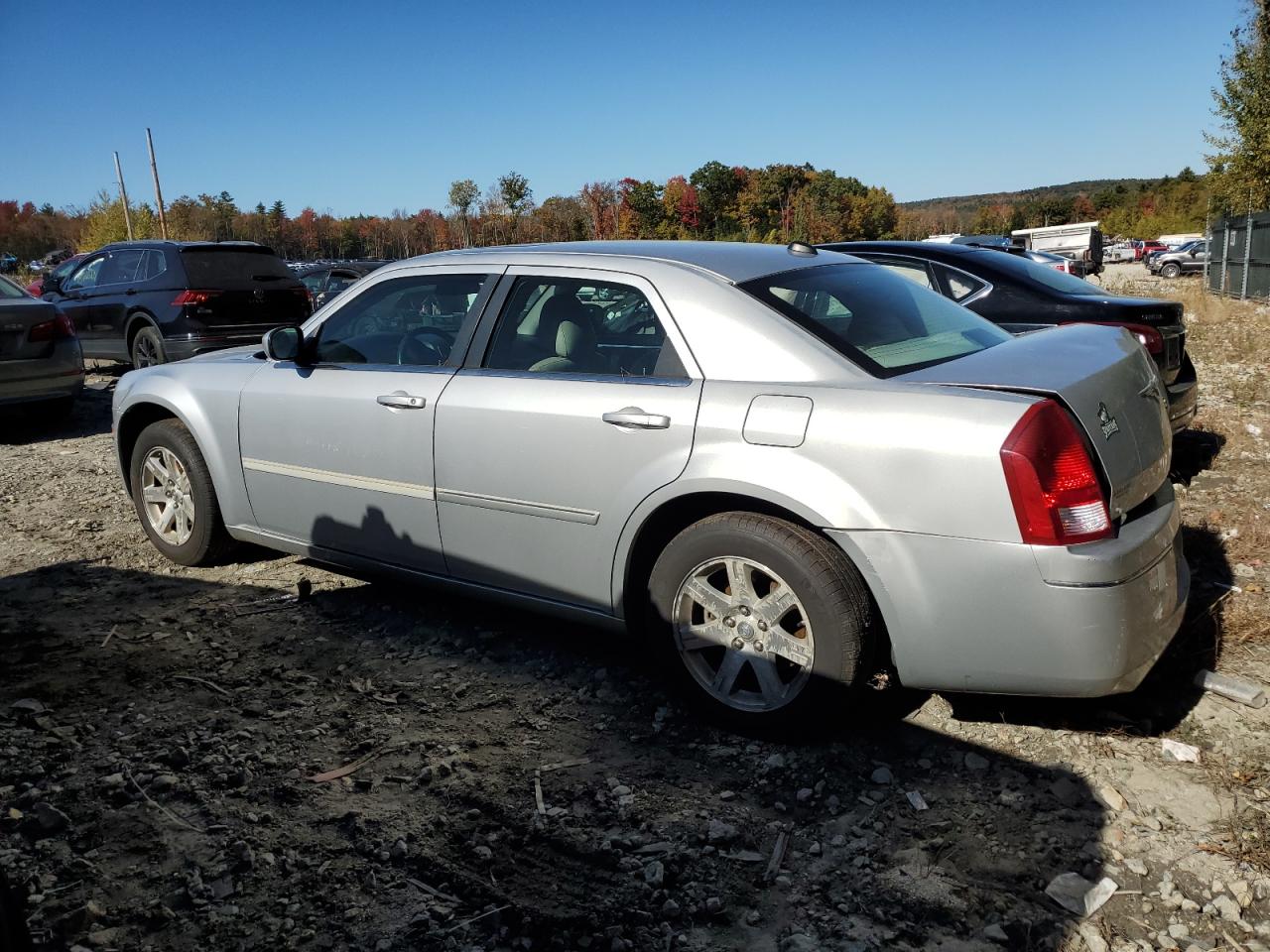 2006 Chrysler 300 - Image 2