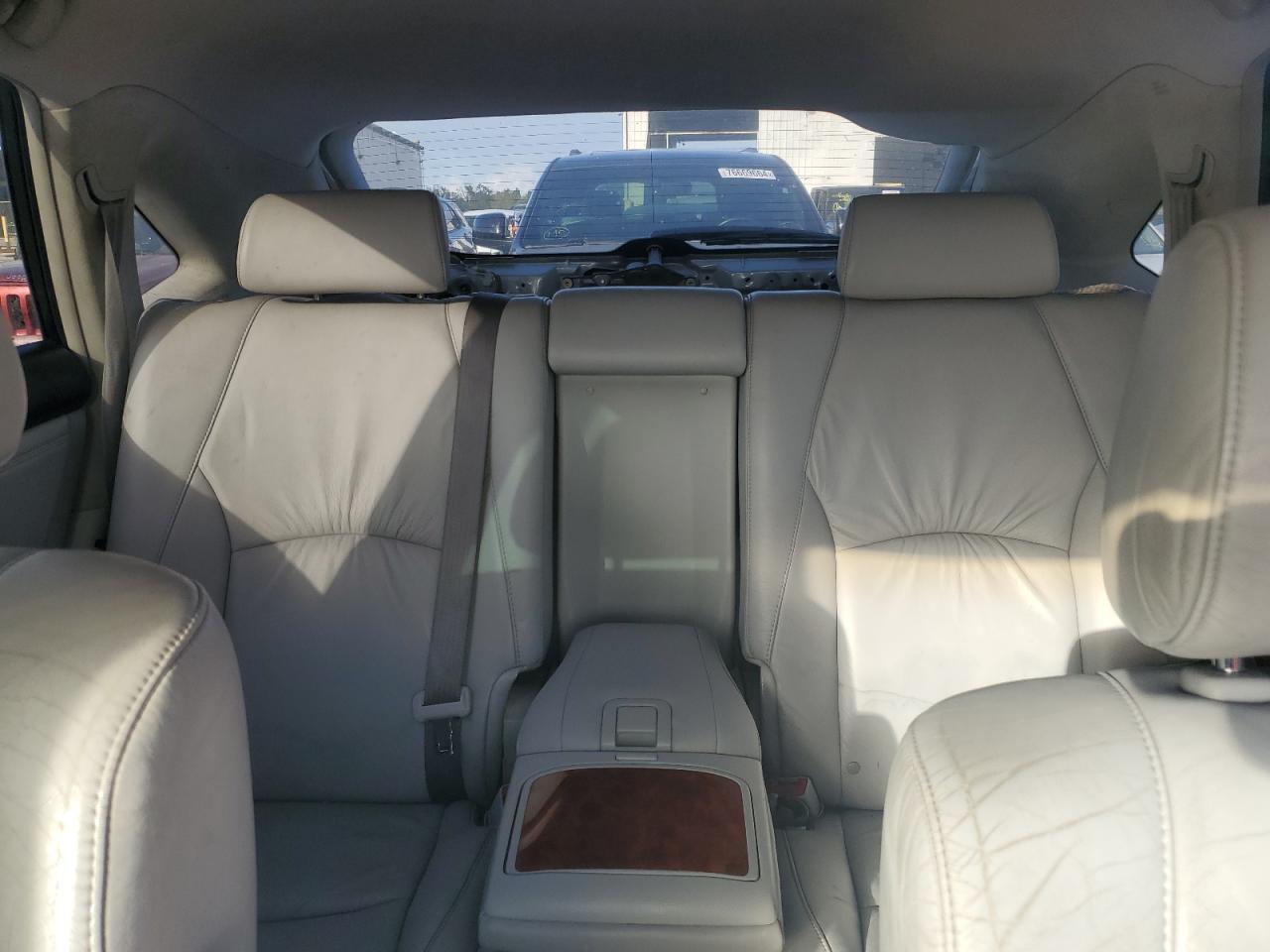 2004 Lexus RX - Image 10