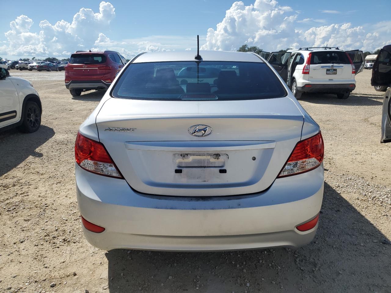 2014 Hyundai Accent Gls VIN: KMHCU4AE5EU611611 Lot: 73958314