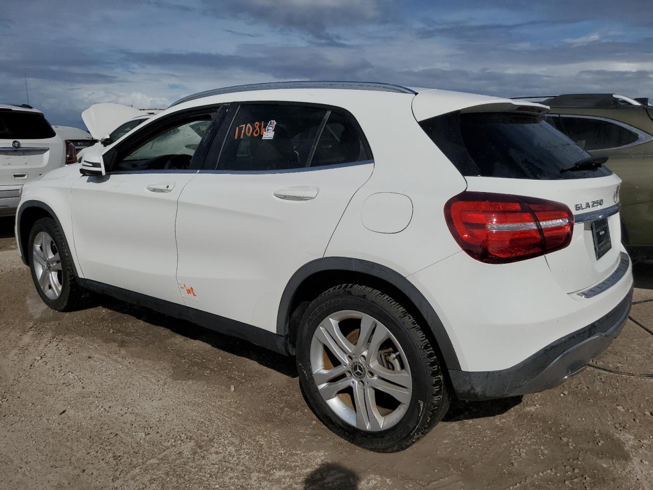 2020 Mercedes-Benz GLA-klasse - Image 2