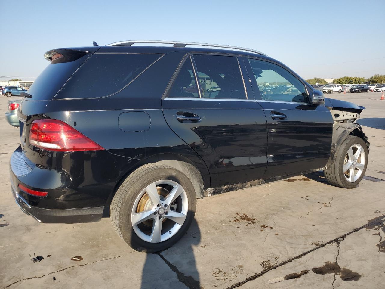 2017 Mercedes-Benz GLE - Image 3