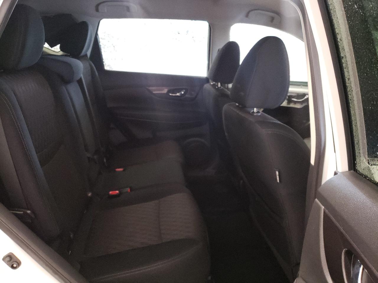 2019 Nissan Rogue - Image 11