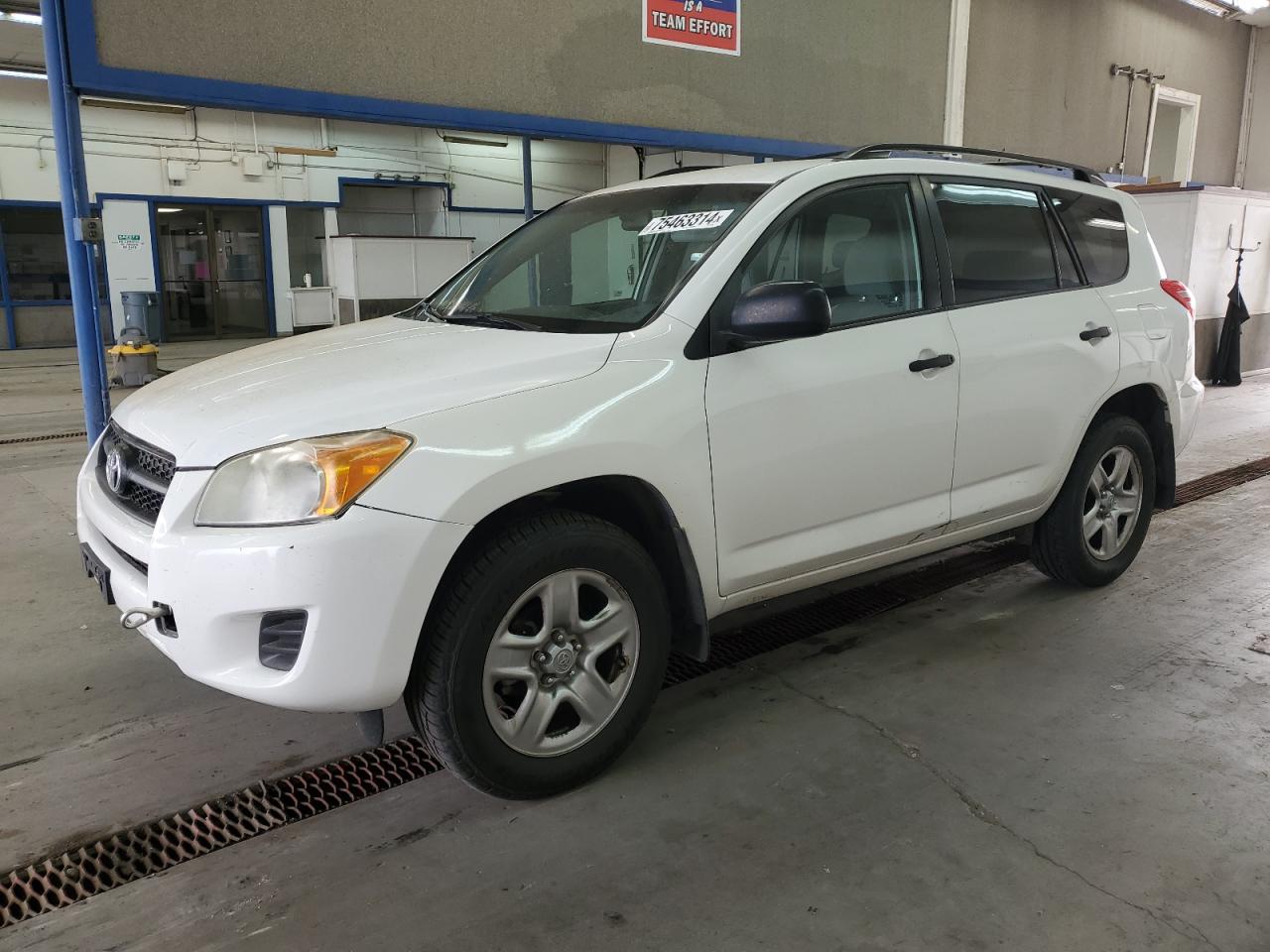 2010 Toyota RAV 4 - Image 1