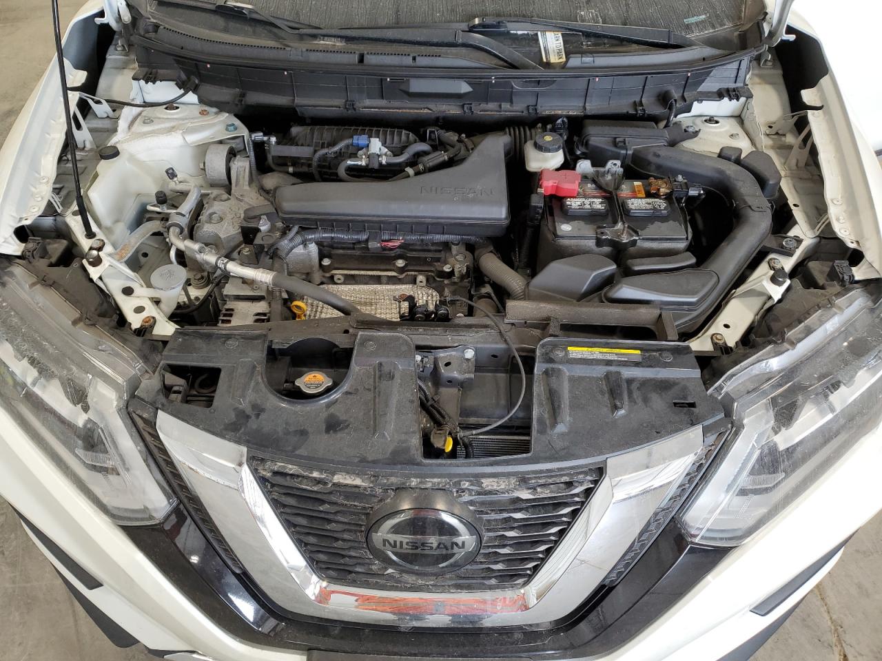 2018 Nissan Rogue - Image 12