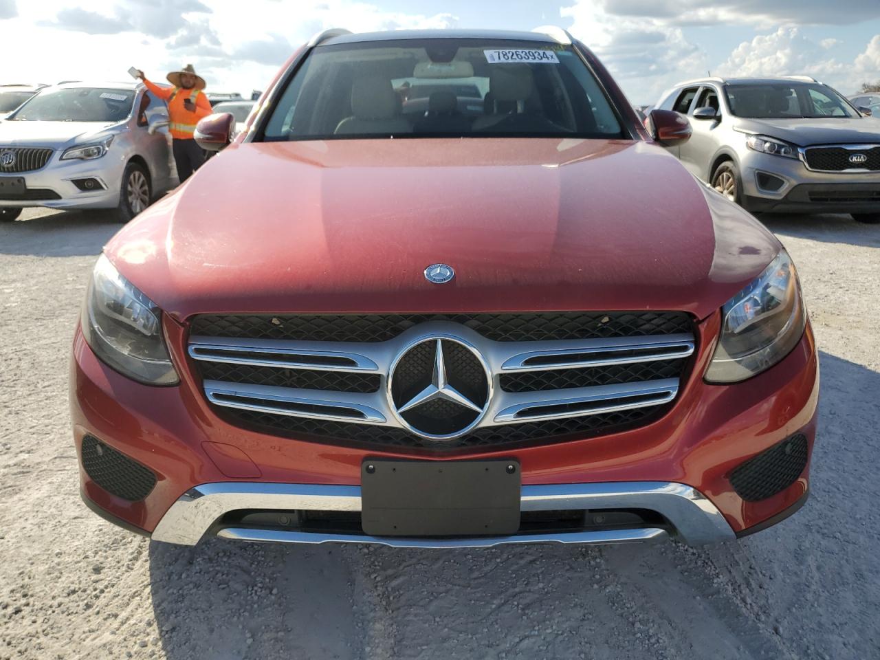 VIN WDC0G4KBXGF014104 2016 MERCEDES-BENZ GLC-CLASS no.5