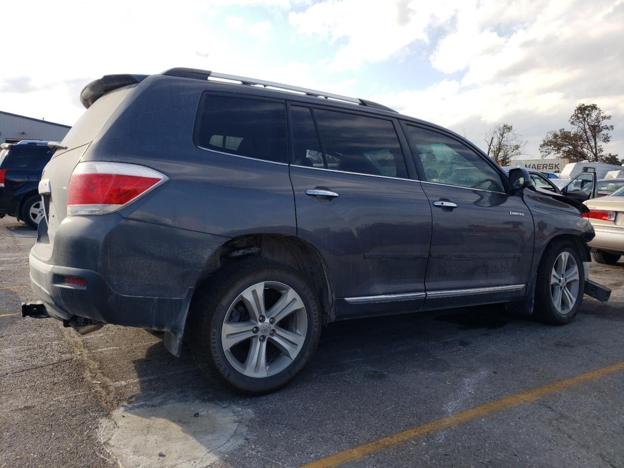 2012 Toyota Highlander - Image 3