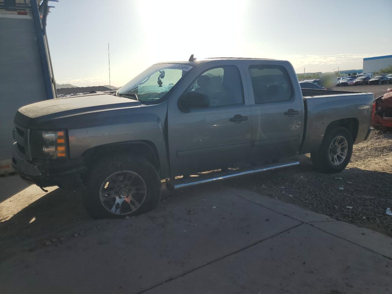 2009 Chevrolet Silverado - Image 1