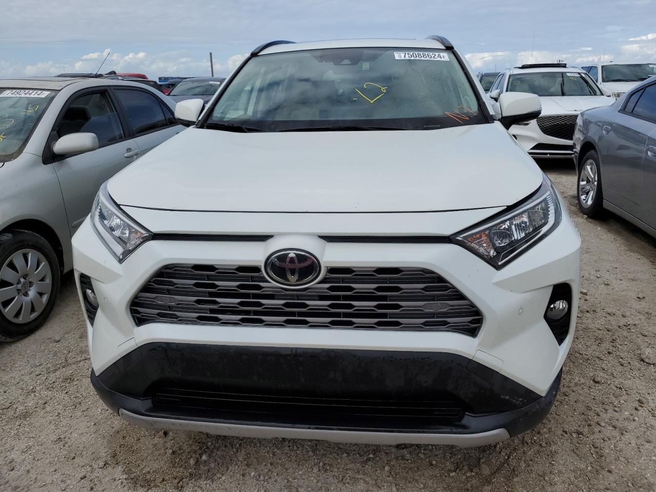 2020 Toyota RAV 4 - Image 5