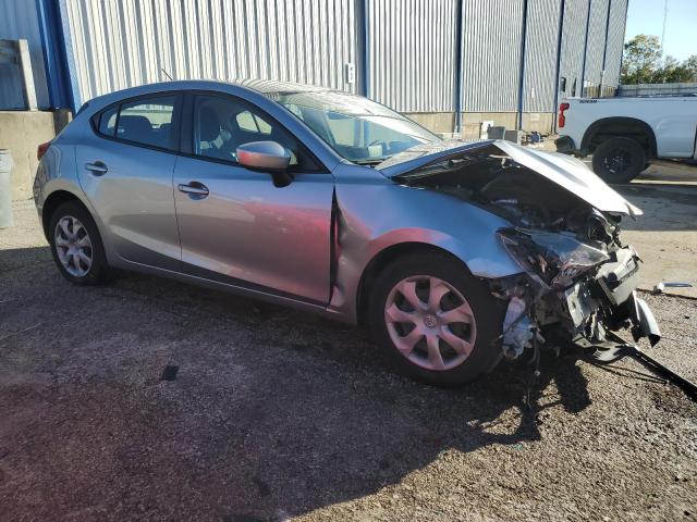  MAZDA 3 2015 Silver