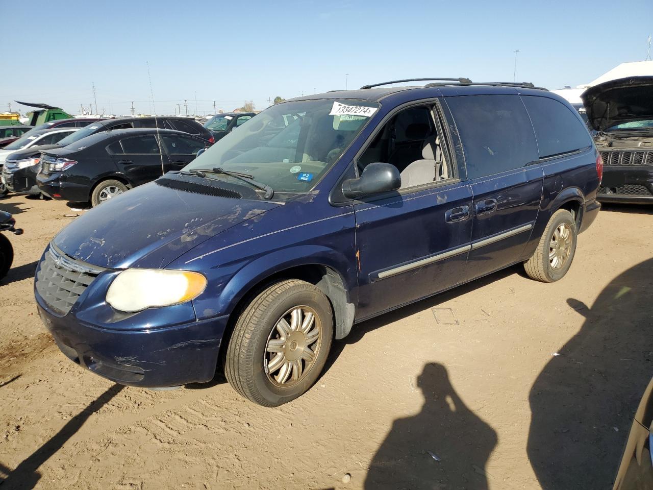 2006 Chrysler Town & Country - Image 1