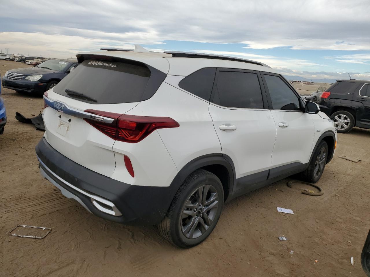 2023 Kia Seltos - Image 3