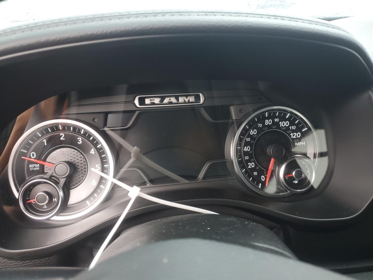 2019 RAM 1500 - Image 9
