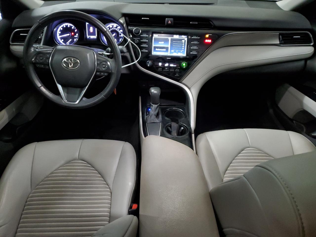 2020 Toyota Camry - Image 8