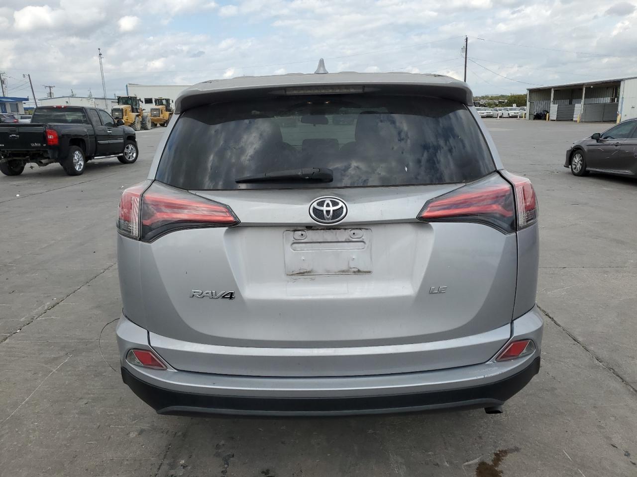 2018 Toyota Rav4 Le VIN: 2T3ZFREV7JW437179 Lot: 78588604