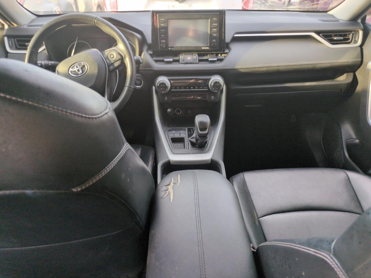 2020 Toyota RAV 4 - Image 8