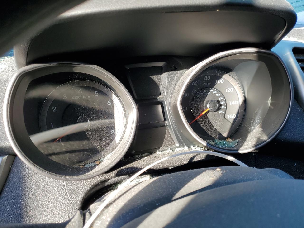 2014 Hyundai Elantra - Image 9